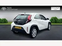 Usado Toyota Aygo X PURE 72 HP (52 kW) 2022 Branco SUV
