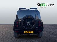 Used Land Rover Defender HSE 240 HP (176 kW) 2020 Black Estate