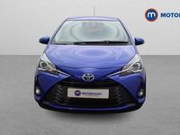 Used Toyota Yaris Hybrid 101 HP (74 kW) 2020 Blue Hatchback