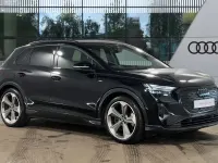 Usado Audi Q4 e-tron Black Edition 210 kW (286 HP) 2024 Preto SUV