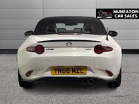 Used Mazda MX5 Inclusive 131 HP (96 kW) 2016 White Cabriolet