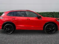 Used VW Tiguan R-line 150 HP (110 kW) 2025 Persimmon red SUV