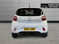 Used Hyundai i10 Premium 84 HP (61 kW) 2022 White Hatchback