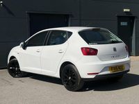 Begagnad Seat Ibiza 2015 Vit Halvkombi