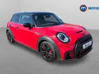 Usado Mini John Cooper Works Hatch 231 CV (169 kW) 2021 Rojo Utilitario