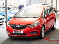 Used Vauxhall Zafira Tourer SRi 140 HP (102 kW) 2017 Red MPV