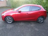Second-hand Mazda 2 Inclusive 105 CP (77 kW) 2016 Roșu Hatchback