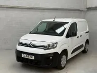 Used Citroën Berlingo 75 HP (55 kW) 2021 White MPV