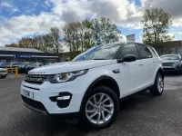 Used Land Rover Discovery 4 SE 180 HP (132 kW) 2016 White SUV