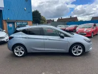 Used Vauxhall Astra SRi 110 HP (80 kW) 2017 Silver Hatchback