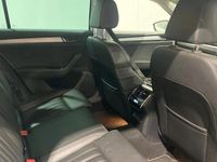 Used Skoda Superb SE L Executive 150 HP (110 kW) 2018 White Estate