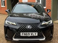Usado Lexus UX 184 HP (135 kW) 2019 Preto SUV