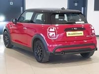 Used Mini Cooper Classic 134 HP (98 kW) 2021 Red Hatchback