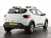 Begagnad Dacia Sandero Expression 2023 Vit Halvkombi