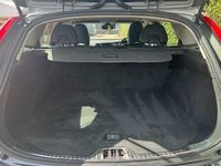 Used Volvo V60 CC 190 HP (139 kW) 2017 Estate