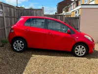Used Toyota Yaris 2011 Red Hatchback