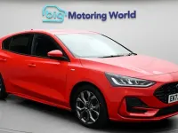 Used Ford Focus ST-Line 125 HP (91 kW) 2023 Red Hatchback