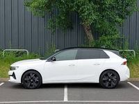 Used Vauxhall Astra 114 kW (156 HP) 2024 White Hatchback