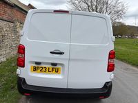 Gebraucht Peugeot Expert Premium 2023 Weiß Van