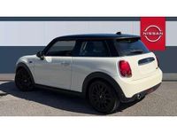 Used Mini Cooper Classic 136 HP (100 kW) 2018 White Hatchback