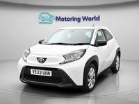 Used Toyota Aygo X PURE 72 HP (52 kW) 2022 White SUV