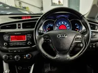Używany Kia Ceed 2013 Srebrny Hatchback