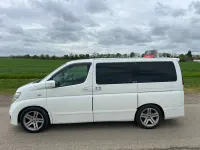 Used Nissan Elgrand 240 HP (176 kW) 2017 White MPV