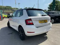 Used Skoda Fabia Colour Edition 70 HP (51 kW) 2021 White Hatchback
