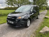Usado Ford Transit Connect 95 HP (69 kW) 2014 Preto Monovolume