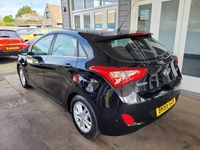 Used Hyundai i30 SE 110 HP (80 kW) 2016 Black Hatchback