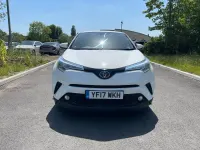 Used Toyota C-HR 122 HP (89 kW) 2017 White SUV