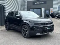 Begagnad Jeep Avenger Summit 100 HK (73 kW) 2025 Svart SUV