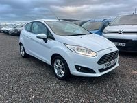 Used Ford Fiesta Zetec 2015 White Hatchback