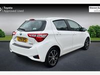 Used Toyota Yaris Hybrid 101 HP (74 kW) 2019 Hatchback