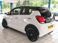 Used Citroën C1 70 HP (51 kW) 2021 White Hatchback