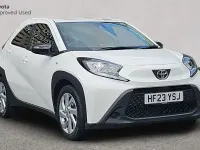 Used Toyota Aygo X PURE 72 HP (52 kW) 2023 Pure white SUV
