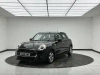Second-hand Mini Cooper Classic 136 CP (100 kW) 2020 Negru Hatchback