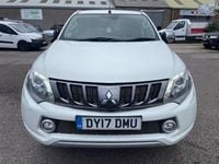 Used Mitsubishi L200 2017 White Pickup