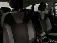 Used Ford Focus Zetec 115 HP (84 kW) 2014 Red Hatchback