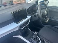 Begagnad Seat Arona SE Technology 95 HK (69 kW) 2026 Vit SUV