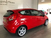 Used Ford Fiesta Style 82 HP (60 kW) 2013 Red Hatchback
