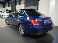 Usado Mercedes C250 AMG line 204 HP (150 kW) 2017 Azul Sedan