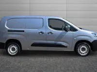 Used Citroën Berlingo 99 HP (72 kW) 2023 Grey MPV