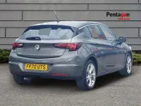 Używany Vauxhall Astra SRi 108 KM (79 kW) 2020 Szary Hatchback