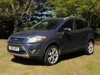 Usado Ford Kuga Titanium 163 HP (119 kW) 2011 Azul SUV