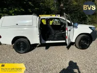Käytetty Toyota HiLux Active 150 HP (110 kW) 2017 Valkoinen Nouto