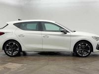 Used Cupra Leon VZ1 241 HP (177 kW) 2023 White Hatchback