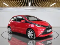 Used Toyota Aygo X-play 68 HP (50 kW) 2018 Red Hatchback