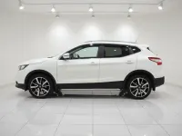 Used Nissan Qashqai Tekna 2016 White SUV