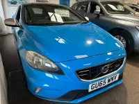 Begagnad Volvo V40 R-Design 115 HK (84 kW) 2015 Blå Halvkombi